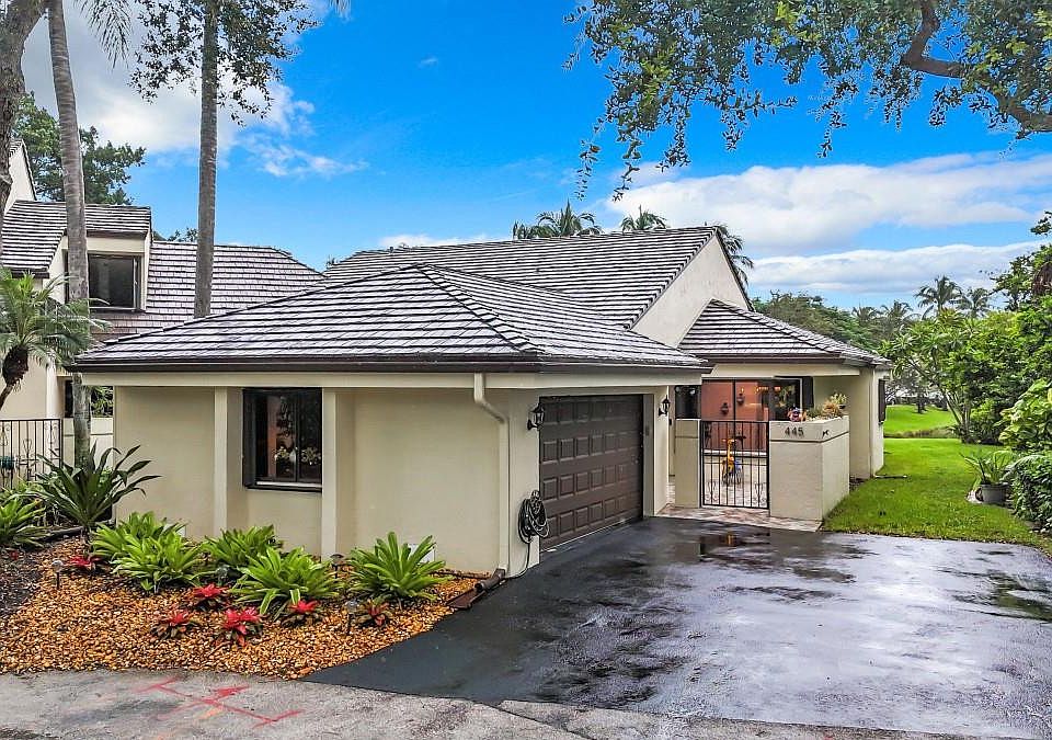 1st image of 445 NW 97th Avenue
