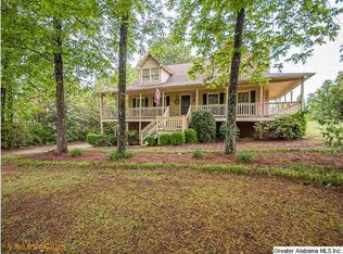 1617 Keeneland Dr, Helena, AL 35080