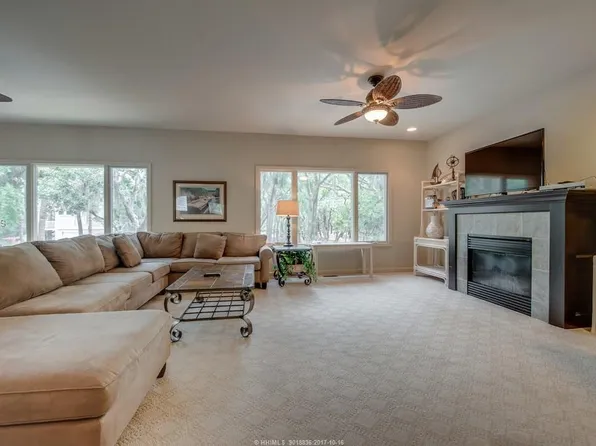 6 Laurel Ln, Hilton Head Island, SC 29928