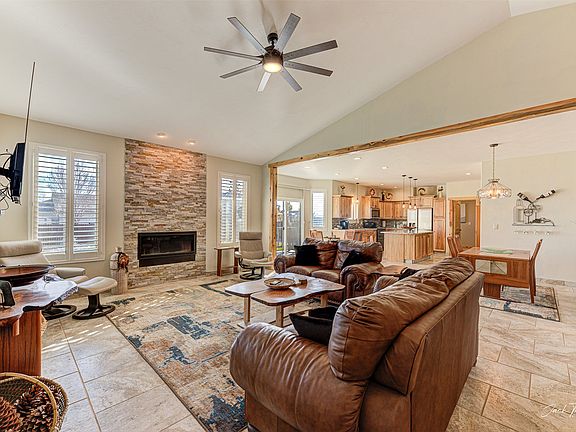 5th image of 3817 Wild Rye Ln