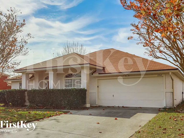 2262 Bristol Spring Ct — Photo 3