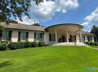 1500 Dug Hill Rd, Brownsboro, AL 35741