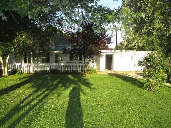 1st image of 205 N Elizabeht St