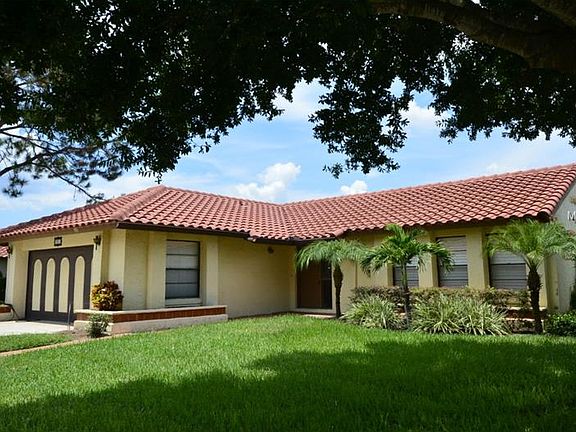 4th image of 7911 N Marbella Ct