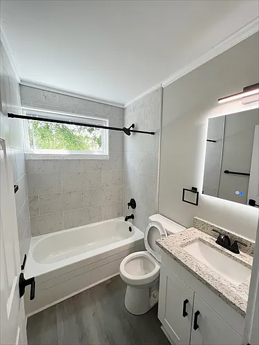 806 N Berkeley Blvd Photo 1