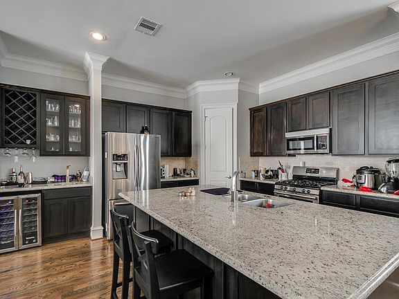 5th image of 5226 Kiam St Unit 1019