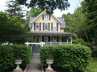 315 Washington St, Mineral Point, WI 53565