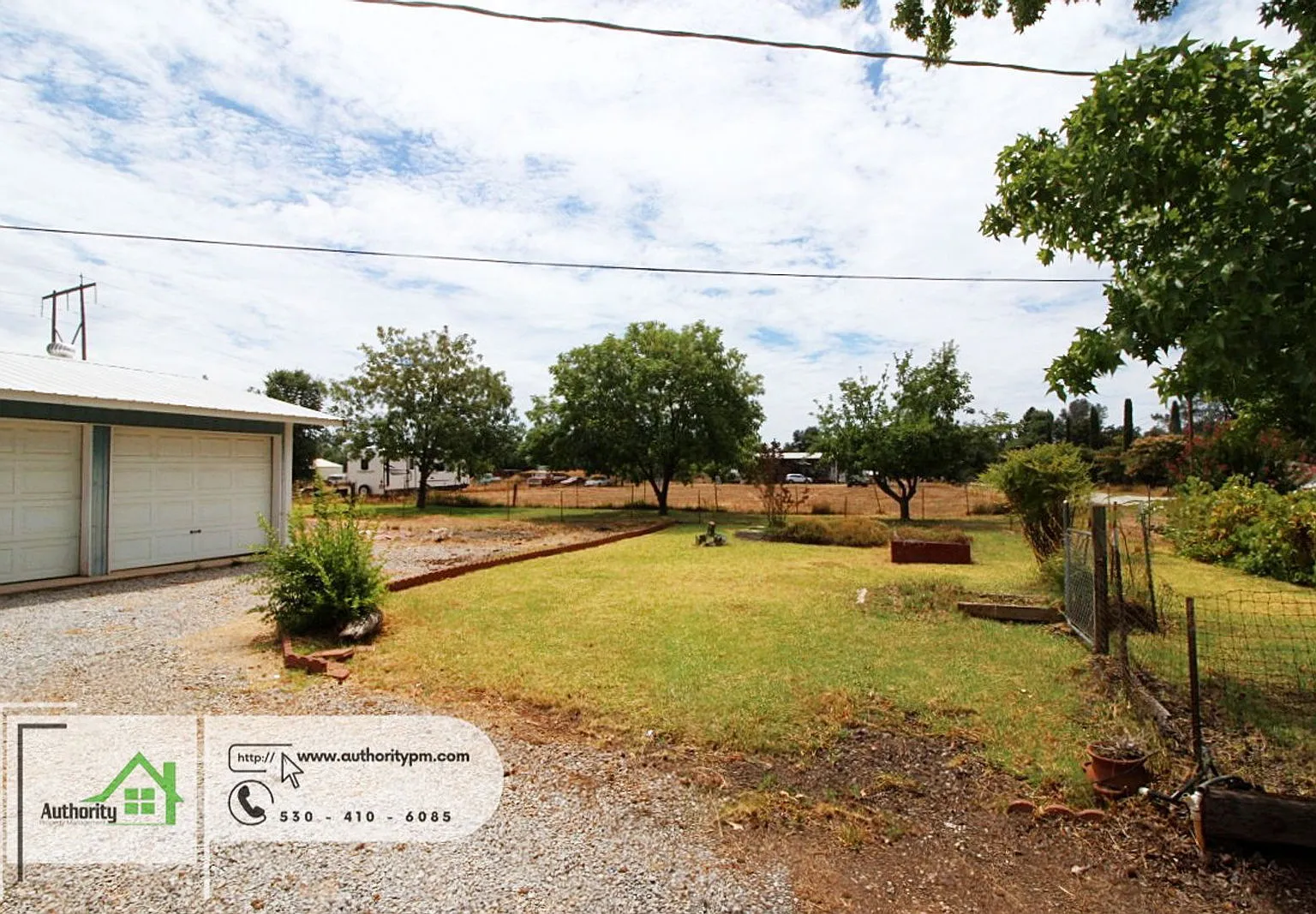 3 bed, 2.0 bath, 1478 sqft, $2,195 — Photo 2