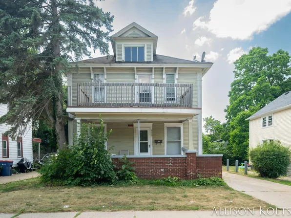 945 Kalamazoo Ave SE, Grand Rapids, MI 49507