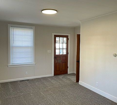 4th image of 312 E Market St