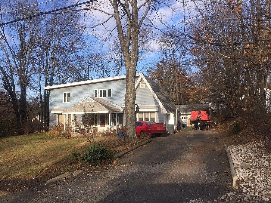 2nd image of 19 Stone Ave