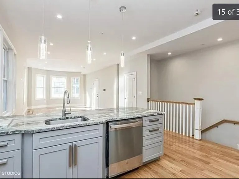 111 Hutchings St #2 — Photo 6