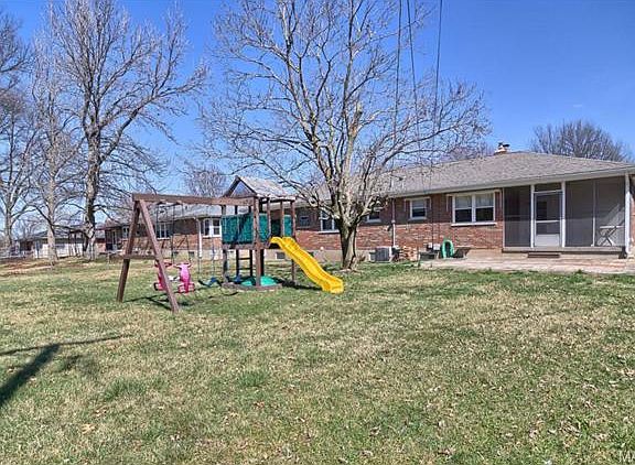 4th image of 8345 Maylor Dr