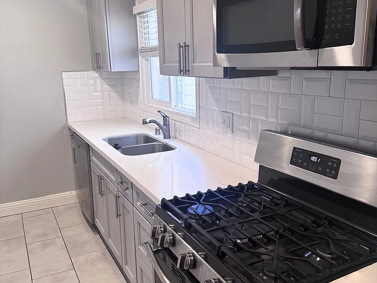 2235 Church St #B — Photo 2