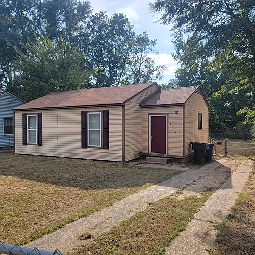 6122 Canal Blvd Photo 1