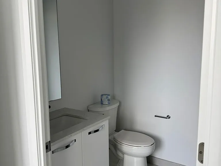 75 James St S #527 — Photo 11