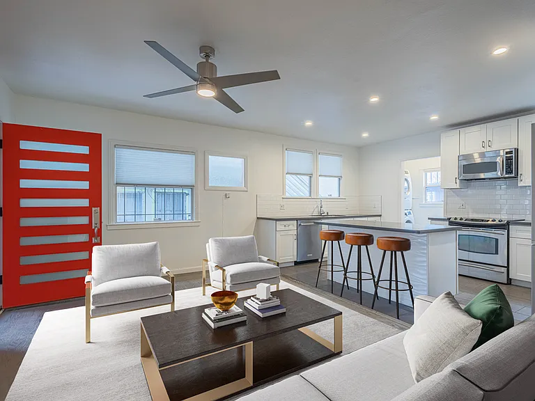 4211 Martin Luther King Jr Way — Photo 11