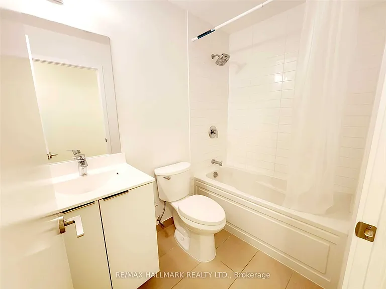 30 Shore Breeze Dr #922 — Photo 11
