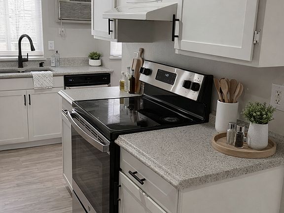 4th image of 5562 Newland Way APT 6