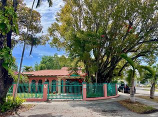 4490 SW 2nd St, Miami, FL 33134