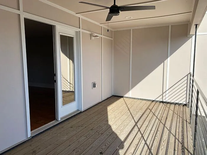 709 Tral St — Photo 13