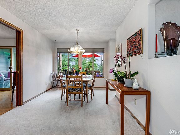 3rd image of 23509 Lakeview Dr #A