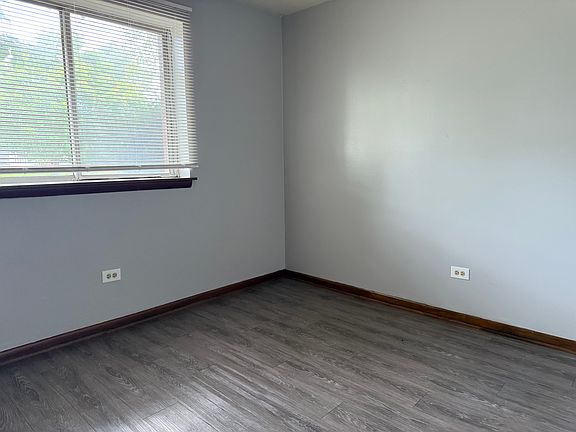 4th image of 18509 School St #1C