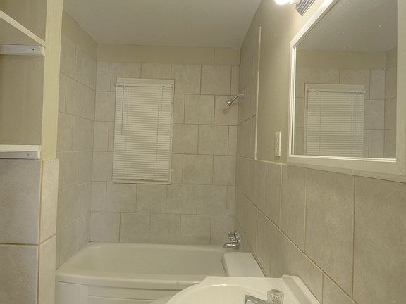 2nd image of 4967 Newton Rd