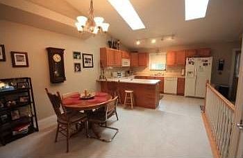 5th image of 630-642 N 3rd Ave