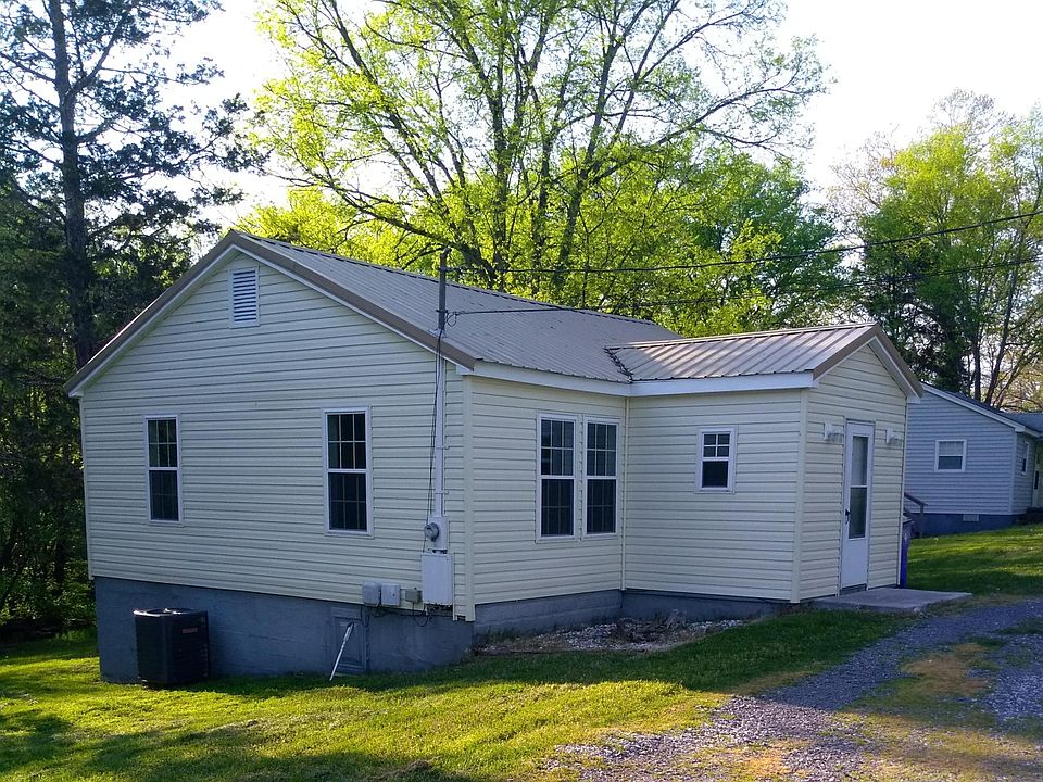 1st image of 1110 McCall Ln