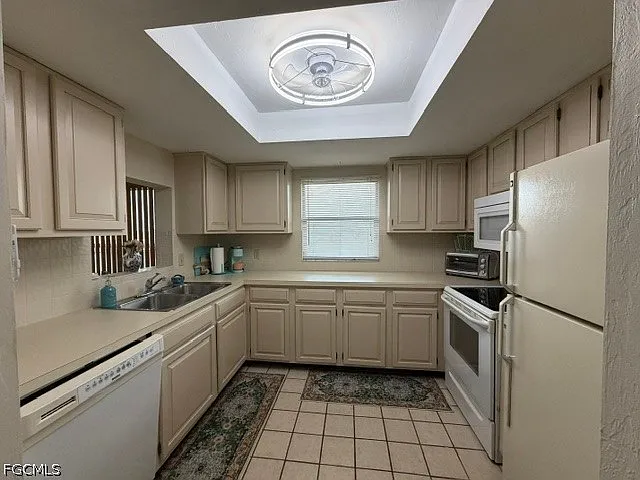 4703 SE 17th Pl #402 — Photo 4