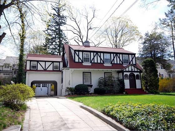 2nd image of 286 Scarsdale Rd
