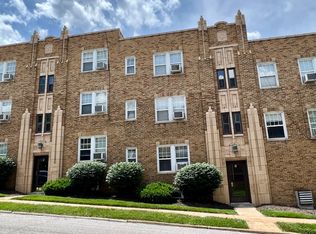5 Del Lin Dr APT 302, Saint Louis, MO 63105