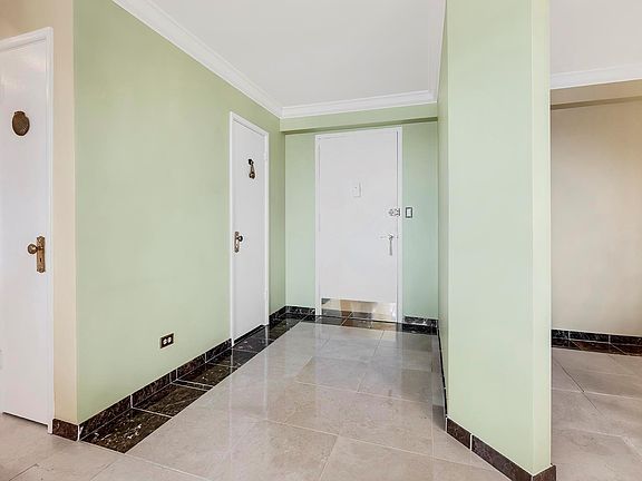 5th image of 4466 W Pine Blvd APT 11D