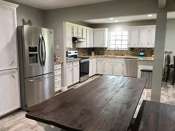 4th image of 5092 Len Dr