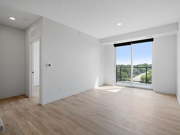 3rd image of 4201 Nicollet Ave S #103