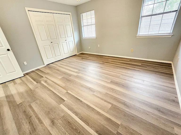 1124 Kathy Ln — Photo 16
