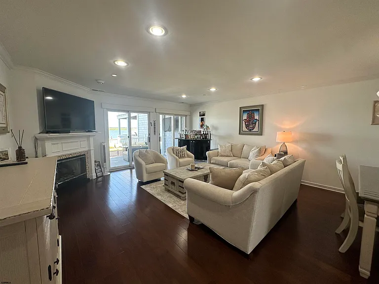 2204 East Dr #2204 — Photo 10