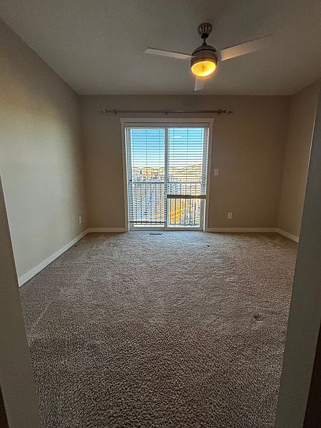 Calgary Townhouse for rent - 2 Bedrooms — photo 16