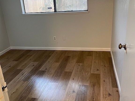 5th image of 7859 Orchard Woods Cir