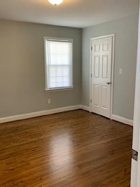 3 bed, 1001 sqft, $1,525 — Photo 3