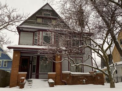 2836 W State St, Milwaukee, WI, 53208