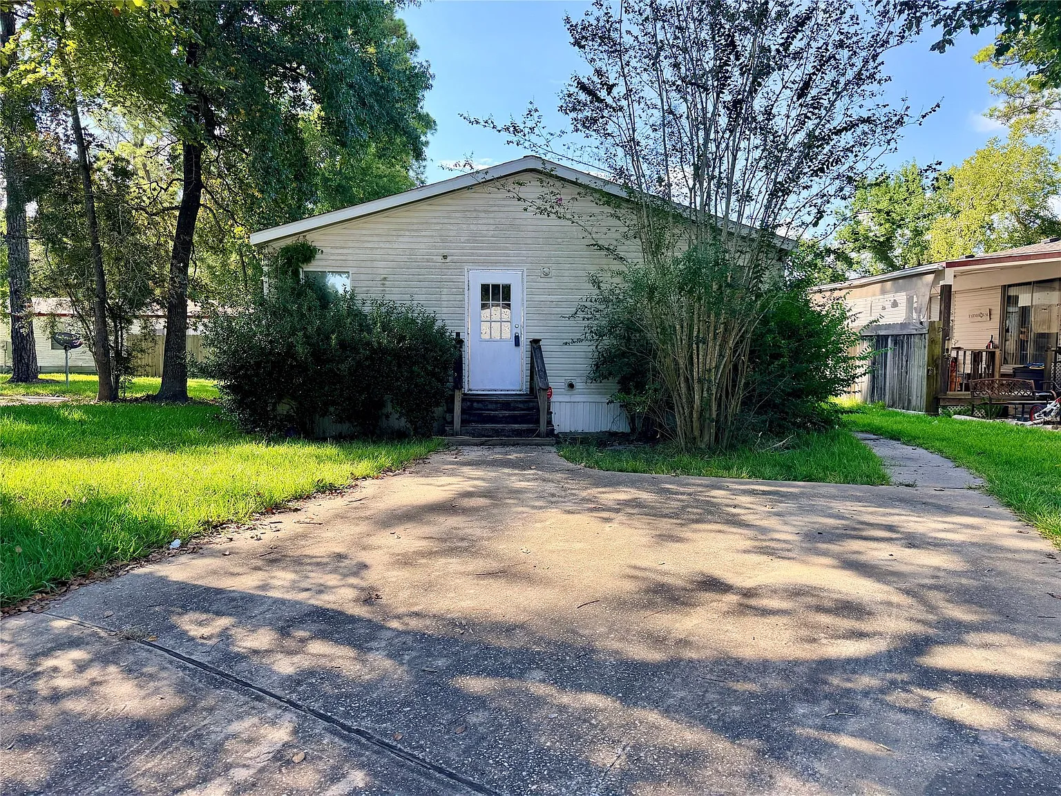 3 bed, 2.0 bath, 1344 sqft, $1,350 — Photo 2
