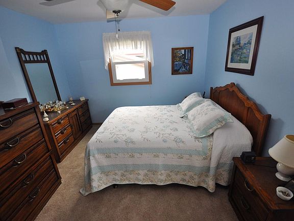 5th image of 613 Sheridan Dr