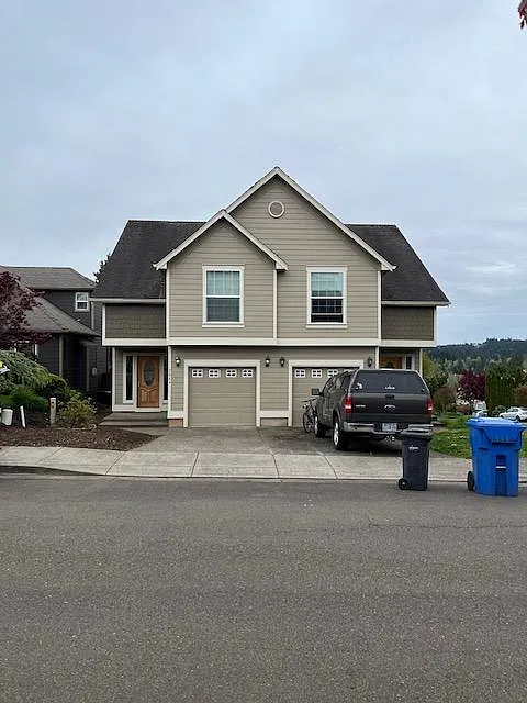2064 Kari Dawn Ave SE — Photo 1