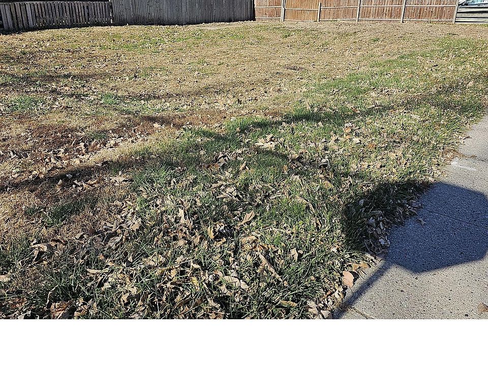 1st image of 428 N 3rd Ave E