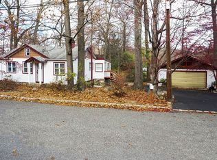 17 Sherwood Way, Landing, NJ 07850