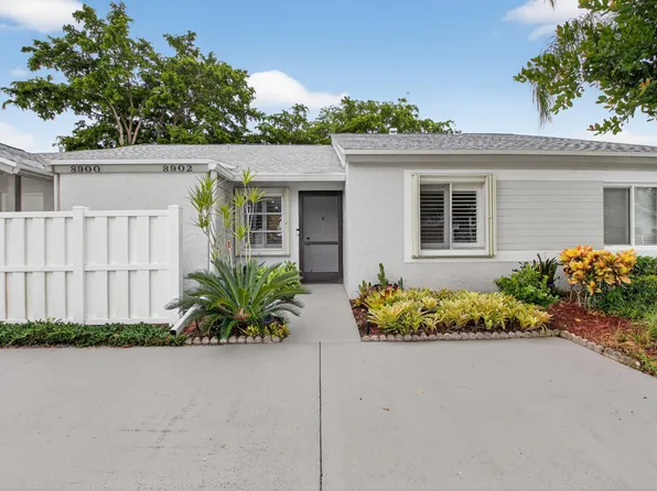 8902 Meadowlark Way, Boca Raton, FL 33496