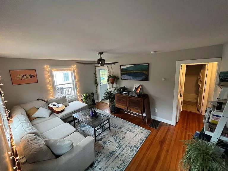 20 Moore St — Photo 4