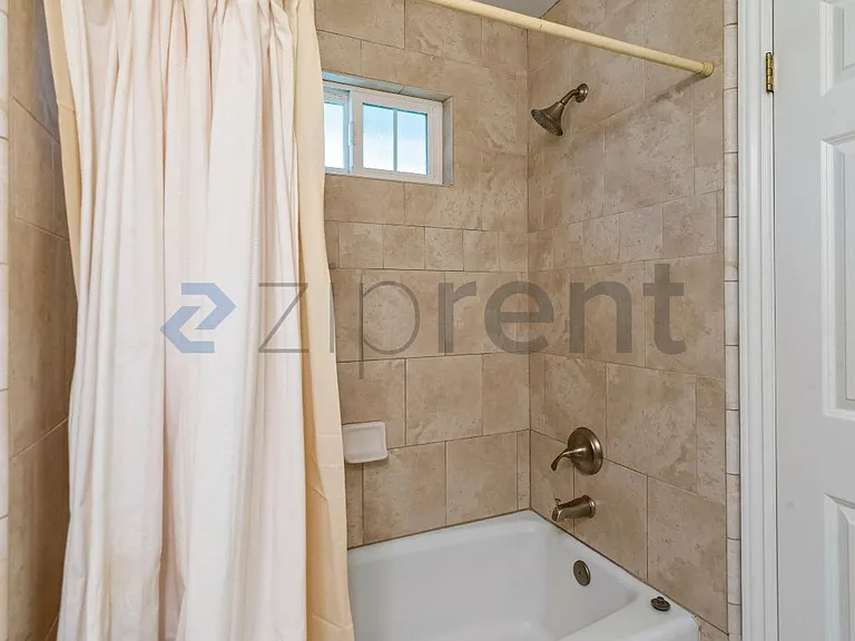 1075 Kildare Ave — Photo 25
